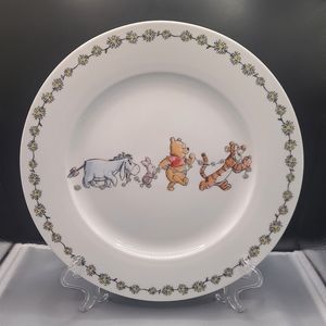 Disney's Winnie the Pooh & Friends "Daisy Chain" 10 1/2" Plate